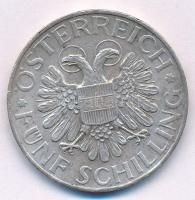 Ausztria 1934. 5Sch Ag "Mariazelli Madonna" T:2 patina, ph. Austria 1934. 5 Schilling Ag &...