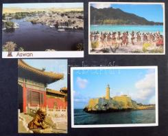 150 db modern képeslap az egész világból, érdekes színes anyag