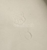 6 db virágmintás porcelán süteményes tál, kézzel festett, jelzett, kopásnyomokkal, hajszálrepedéssel...