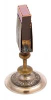 Részben réz gyufatartó, Szikra gyufásdobozzal, benne gyufával, m: 14 cm