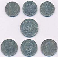 NSZK 1975-1994. 1M (3xklf) + 2M (3xklf) + 5M T:2,2-
FRG 1975-1994. 1 Mark (3xdiff) + 2 Mark (3xdiff...