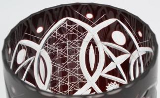 Kétrétegű ólomkristály váza, metszett, kis kopásnyomokkal, m: 28,5 cm