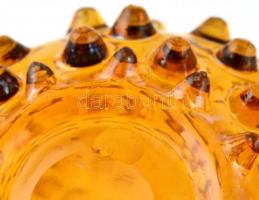 Tüskés üveg kiöntő- Szakított, anyagában színezett üveg. Alján gyártásnál történt lepattanással. m: ...