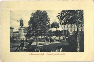 Marosvásárhely, Targu Mures; Kossuth park és szobor. W. L. Bp. 6417. / park, statue, monument (gyűrődések / creases)