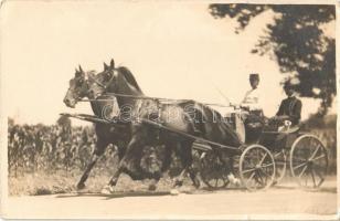 1930 Mezőhegyes, Jelentés Bajára érkező fogathajtó versenyről. photo + "ELEK-SZEGED 124." mozgóposta (EK)