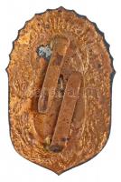 1922. "Vitézi Jelvény" zománcozott Br jelvény, hátlapon ferde kitűzőpántokkal, gyártói jel...