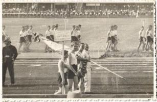 3 db régi fotó budapesti sportünnepélyről a 30-as évekből, Zrínyi Miklós Reálgimnázium diákjai / 3 p...