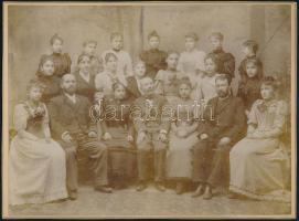 cca 1890 Nagy családi csoportkép kartonon