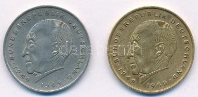 NSZK 1969J 2M Cu-Ni + 1974G 2M Cu-Ni aranyozva T:2 ph.
FRG 1969J 2 Mark Cu-Ni + 1974G 2 Mark Cu-Ni ...
