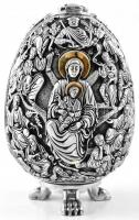 Nagy méretű masszív, ezüst tojás. Szentek és a Szűzanya figurális díszítésével 72 mikron ezüst réteggel, Jelzett. + hozzá ezüst tartó láb. 42 g. Jelzett. Össz m: 20 cm