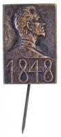 1942. Petőfi Sándor 1848 a Magyar Történelmi Emlékbizottság felkérésére Pátzay Pál által tervezett ezüstözött Br jelvény (18x26mm) T:2 ferde tű