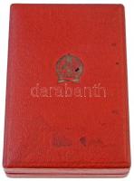 1954. "Munka Érdemérem" ezüstözött, zománcozott Br kitüntetés mellszalagon, szalagsávval é...