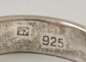 Ezüst(Ag) homokmintás gyűrű, jelzett, méret: 51, nettó: 2,8 g