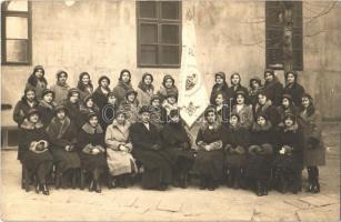 Pécs, Kereskedelmi iskola diákjai, Szent Erzsébet Mária kongregáció. Fodor photo
