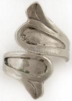 Ezüst(Ag) indás gyűrű, jelzett, méret: 57, nettó: 4,1 g