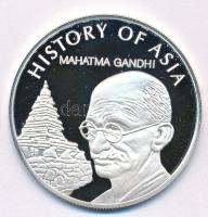 Cook-szigetek 2004. 1$ Ag "Ázsia történelme - Mahatma Gandhi" kapszulában, tanúsítvánnyal (19,72g/0.999/39mm) T:PP kis ph. Cook Islands 2004. 1 Dollar Ag "History of Asia - Mahatma Gandhi" in capsule with certificate (19,72g/0.999/39mm) C:PP small edge error