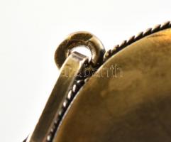 Hirschmann Tivadar: Japán nő. Festett porcelán plakett ezüst foglalattal. Jelzett plakett, jelzett e...