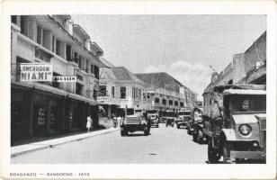 Bandung, Bandoeng (Java); Bragaweg / Braga Street, trucks, Lunchroom Miami, shops