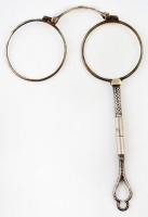 Ezüst(Ag) lornyon, jelzett,  egyik üveg hiányzik, h: 12,5 cm, bruttó: 22,9 g