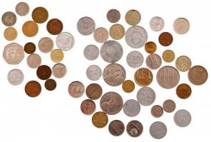 Vegyes külföldi fémpénz tétel ~170g-os súlyban T:vegyes Mixed coins in ~170g weight C:mixed
