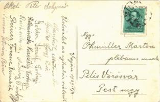 1939 Vaján, Vojany; "Üdvözlet az új határ széléről!" honvédek a vasútállomáson / Hungarian...