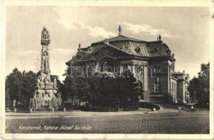 Kecskemét, Katona József színház, Szentháromság szobor (fa)