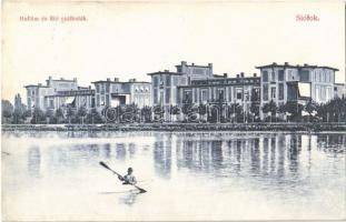 1911 Siófok, Hullám és Sió szállodák, evezős csónak