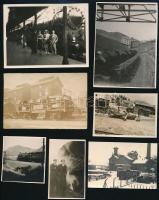 Vasúttörténeti leletek, különféle időpontokban és eltérő helyszíneken készült 13 db vintage fotó, 9x12 cm és 6x6 cm között