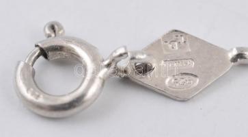 Ezüst(Ag) pillangós karkötő, jelzett, h: 17 cm, nettó: