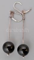 Ezüst (Ag) fekete gömb díszítéses fülbevalópár, jelzett, bruttó: 9,9 g