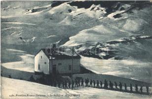 Frontiere Franco-Italienne, Le Refuge en hiver / French-Italian border, rest house in winter, soldiers