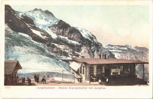 Jungfraubahn, Station Eigergletscher mit Jungfrau / railway station and restaurant
