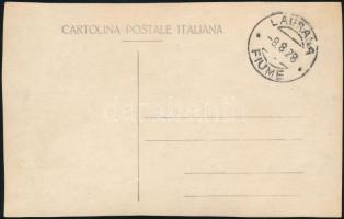 1928 Fiume, Fürdőzők csoportképe, képeslap hátoldallal,9x13 cm