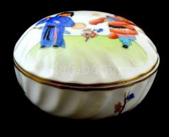 Herendi porcelán kis ékszerdobozka, kézzel festett, jelzett, hibátlan, d: 6,5 cm
