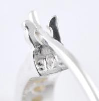 Ezüst(Ag) sárga kövekkel díszített fülbevalópár, jelzett, d: 1,8 cm, bruttó: 3,8 g