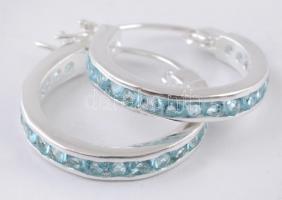 Ezüst(Ag) kék kövekkel kirakott fülbevalópár, jelzett, d: 1,9 cm, bruttó: 3,1 g