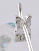 Ezüst(Ag) kék kövekkel kirakott fülbevalópár, jelzett, d: 1,9 cm, bruttó: 3,1 g