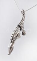Ezüst(Ag) kígyó nyaklánc, mozgó krokodil függővel, jelzett, h: 56 cm, 3,7×1 cm, nettó: 8 g