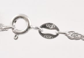 Ezüst(Ag) walles nyaklánc, jelzett, h: 44 cm, nettó: 3,9 g