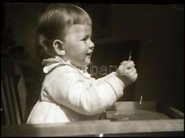 F otó negatívok reklámos negatív tartóban