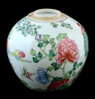 Kínai porcelán fedeles váza, kézzel festett, jelzett, kis kopásnyomokkal, m: 20 cm