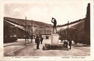 Athens, Athenes; Discobole et Stade / statue and stadium