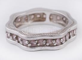 Ezüst(Ag) hullámos gyűrű, rózsaszín kövekkel, jelzett, méret: 50, bruttó: 4,2 g
