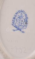 Herendi Viktória mintás porcelán tálka, kézzel festett, jelzett, kis kopásnyomokkal, 7,5×6 cm