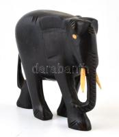 Faragott fa és csont elefánt figura 12x10 cm
