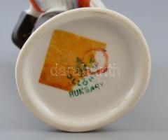 Hollóházi harmonikázó kisfiú, kézzel festett, hibátlan, jelzett, m: 14 cm