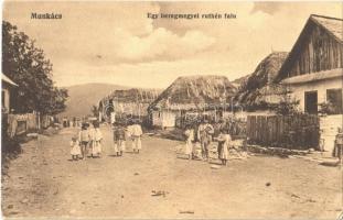 1901 Munkács, Mukacheve, Mukachevo, Mukacevo; Egy beregmegyei ruthén falu / Carpatho-Ruthenian village (EK)