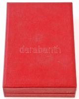 1970. "Árvízvédelemért Érem" Br kitüntetés mellszalagon, tokban, adományozói okirattal T:2...