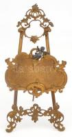 Barokk, tűzaranyozott, fém asztali levéltartó állvány puttós díszítéssel. Hátul javított. 27 cm