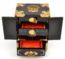 Gyöngyházberakásos fa ékszertartó szekrényke, lakkozott fa, zenélő mechanikus szerkezettel, 3+1 sely...